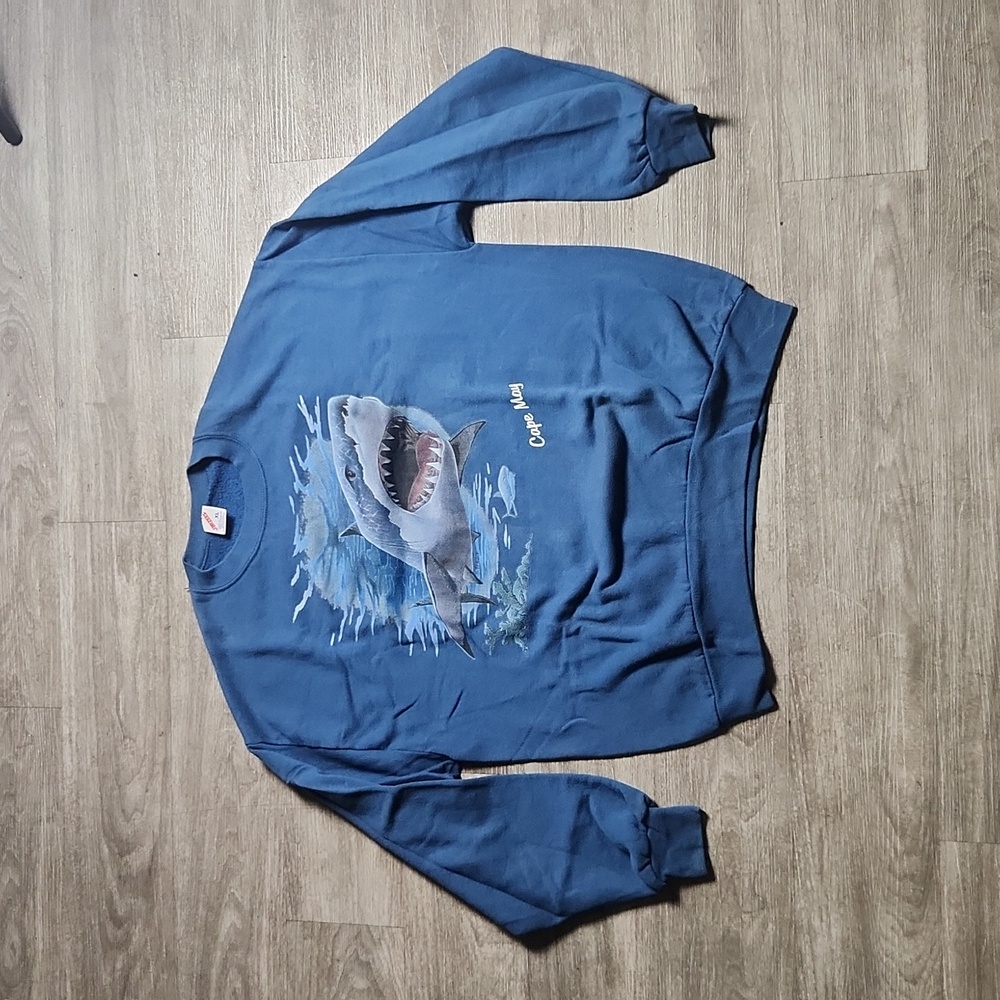 Vintage Shark Graphic Sweatshirt